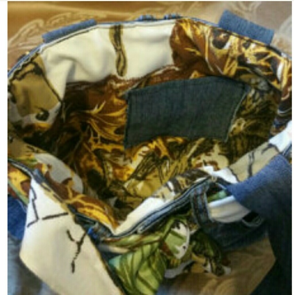 HANDMADE WHITE CAMO JEAN PURSE - Picture 3 of 3