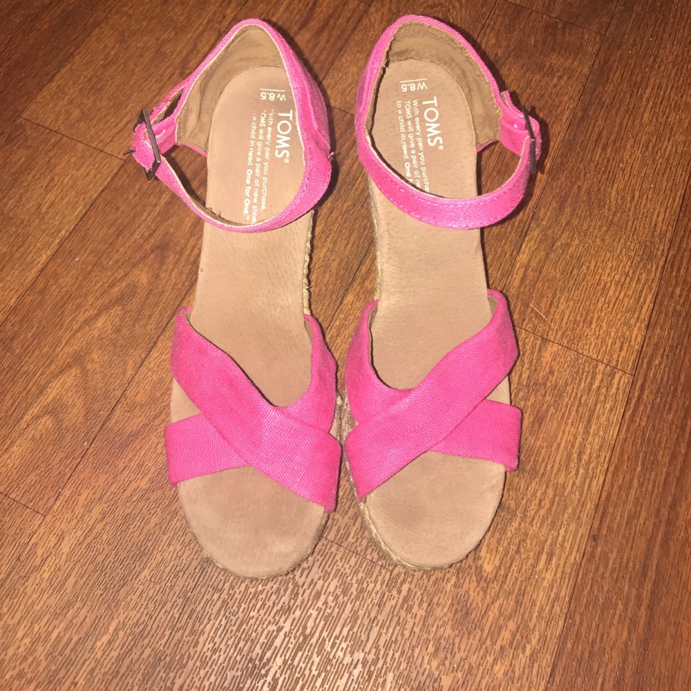 TOMS WEDGES