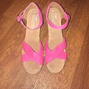 TOMS WEDGES