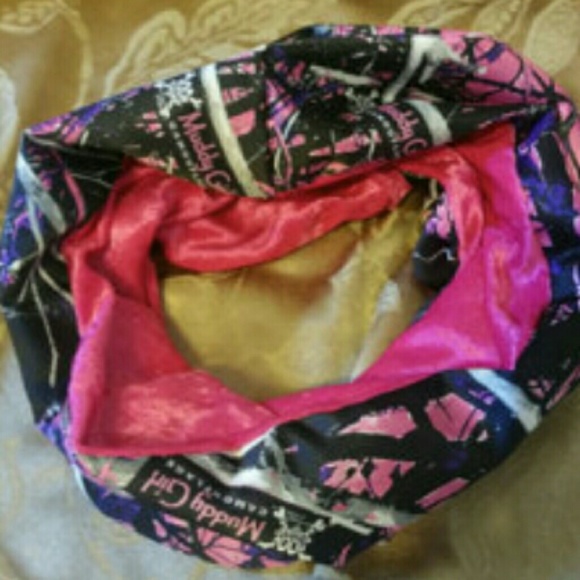 NEW MUDDY GIRL HANDMADE NECK WARMER - Picture 2 of 2