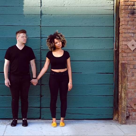 Meet your Posher, Kris! 💕 - Picture 5 of 5