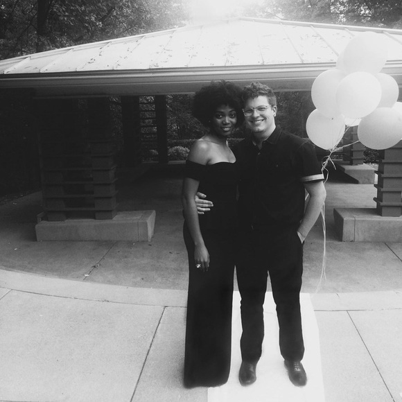 Meet your Posher, Kris! 💕 - Picture 2 of 5