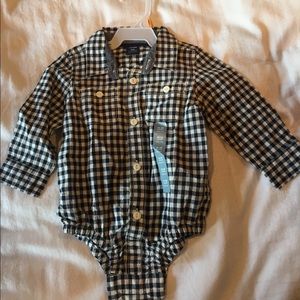 New baby gap 12-18 month plaid button up shirt