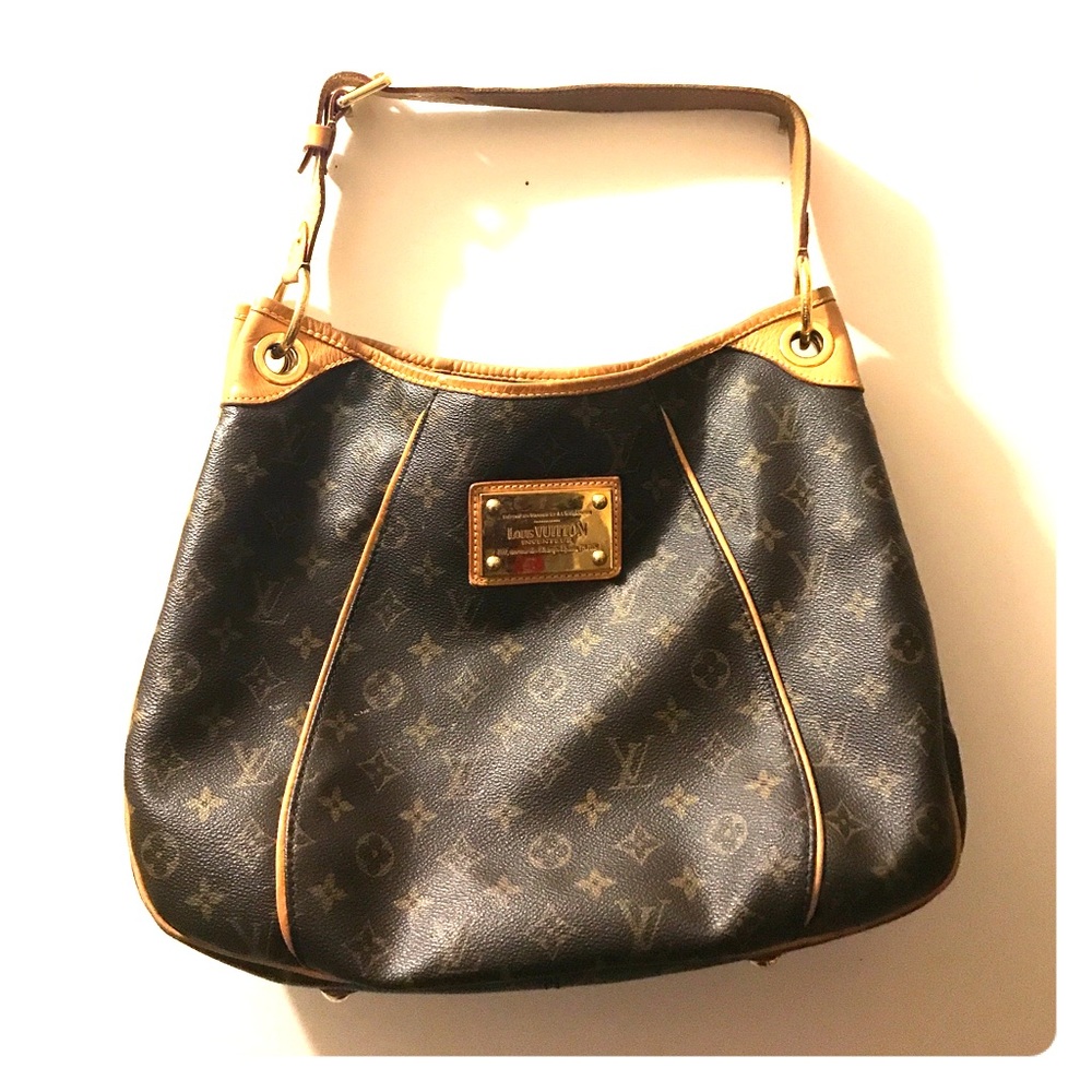 Authentic Louis Vuitton Galliera PM