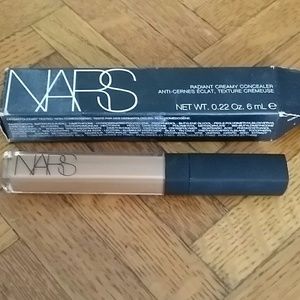 Nars Amande Radiant Creamy Concealer