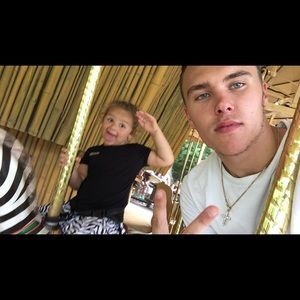 Meet your Posher, Michael