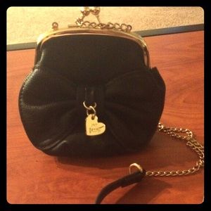 Black and gold snap purse