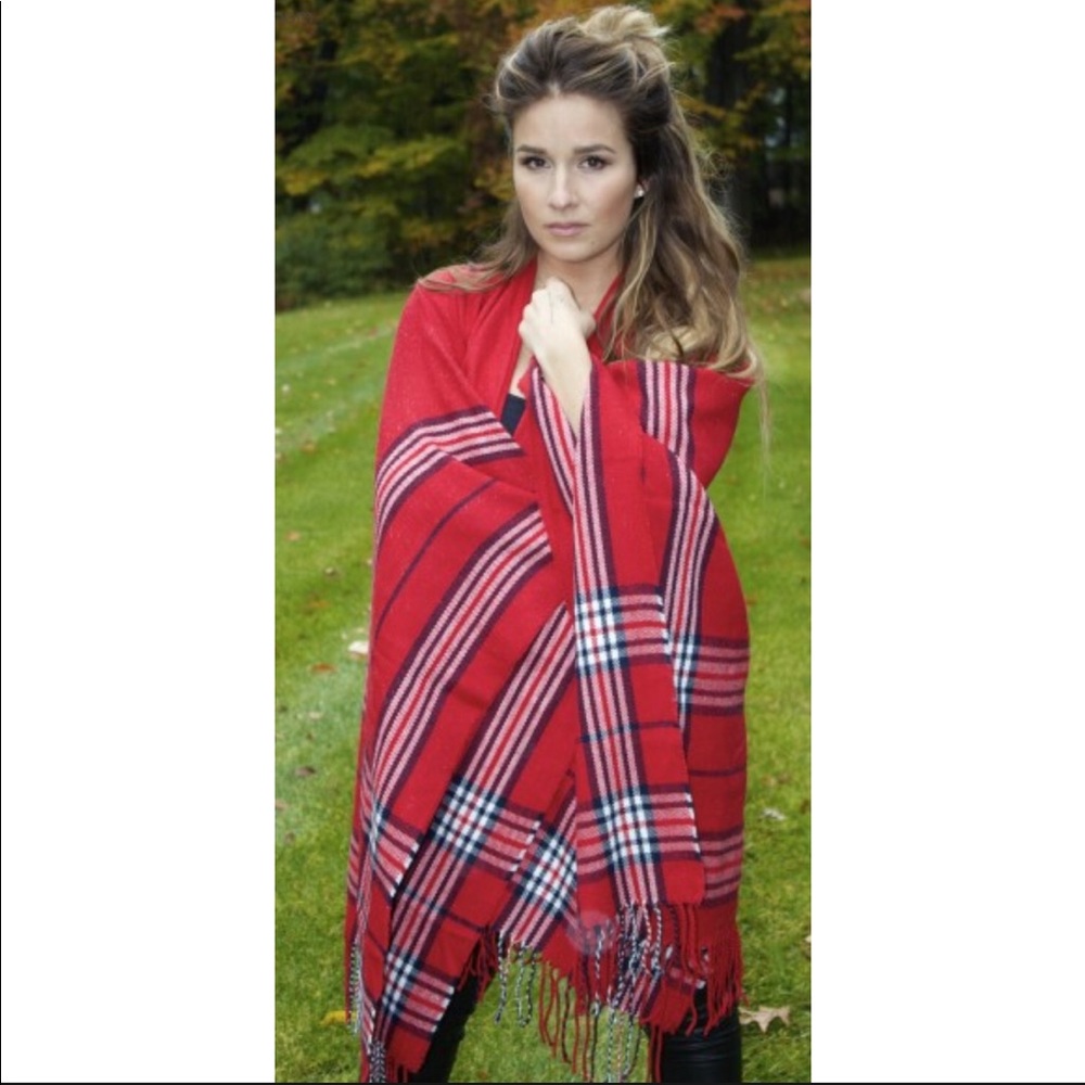 KITTENISH Jessie James Decker “Not A Rug” Pashmina