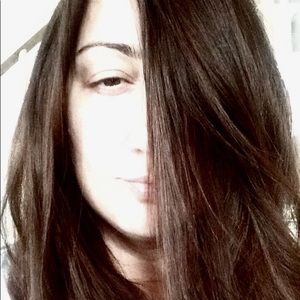 Meet your Posher, Rena