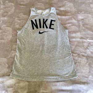 Nike tank
