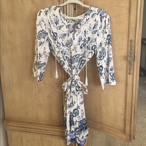 Cute little, light weight, dress!