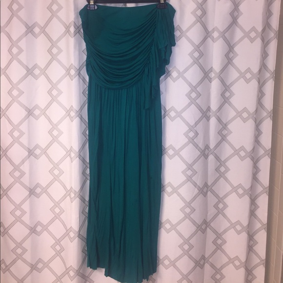 J. Crew Dresses & Skirts - Strapless J. Crew Ruffle Midi Dress