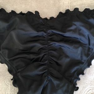 Black scrunched bikini bottom