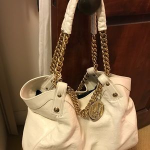 Henri Bendel bag