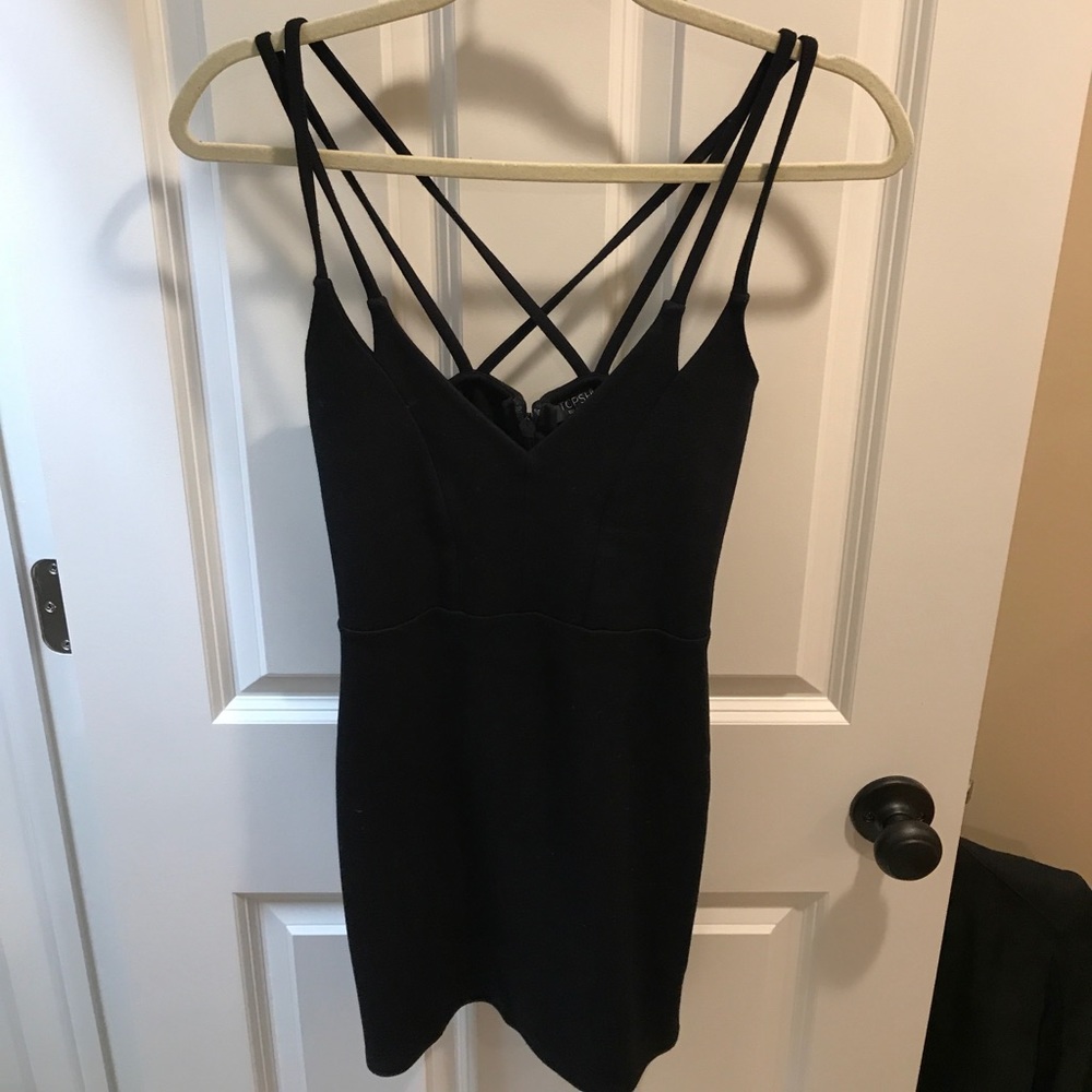 Cute topshop dress great for clubbing or formals!