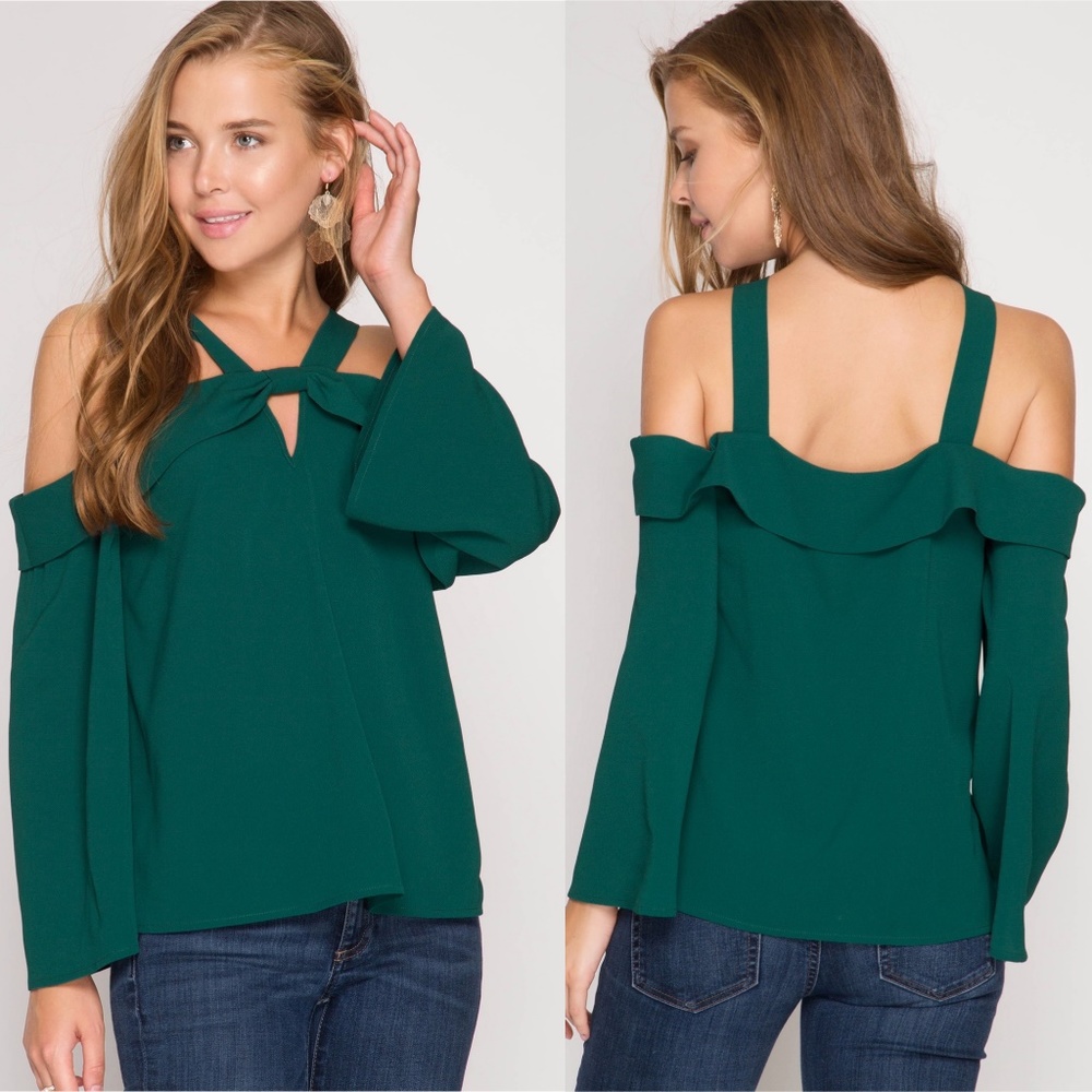 ❌SOLD OUT❌ 💜HP 1/31💜 Green Cold Shoulder Top - Picture 1 of 3