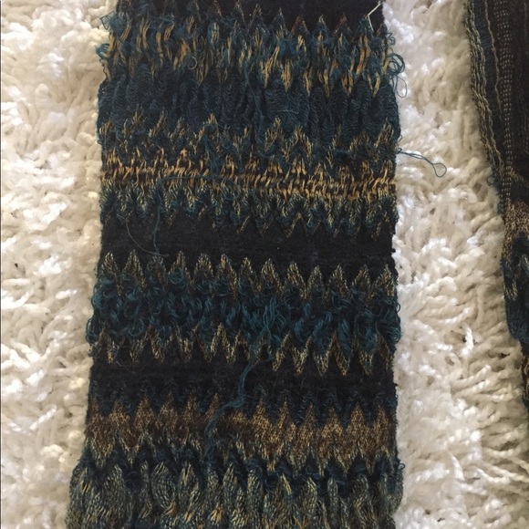 Scarf - Picture 2 of 2