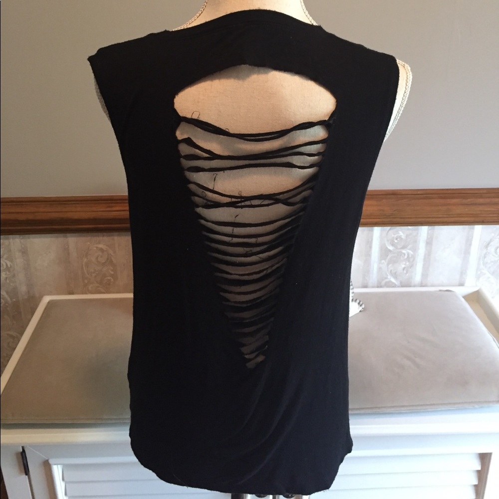 Distressed muscle tee