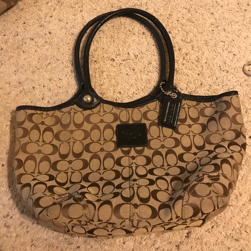 Brown and black coach purse!