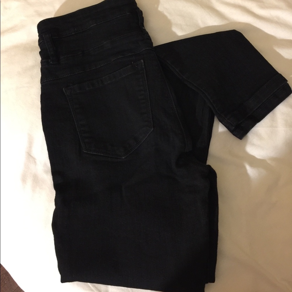 SOLD! Charlotte Russe Refuge brand skinny jeans 👖