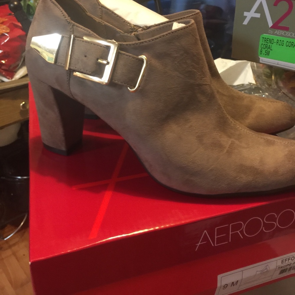 Taupe boots brand new