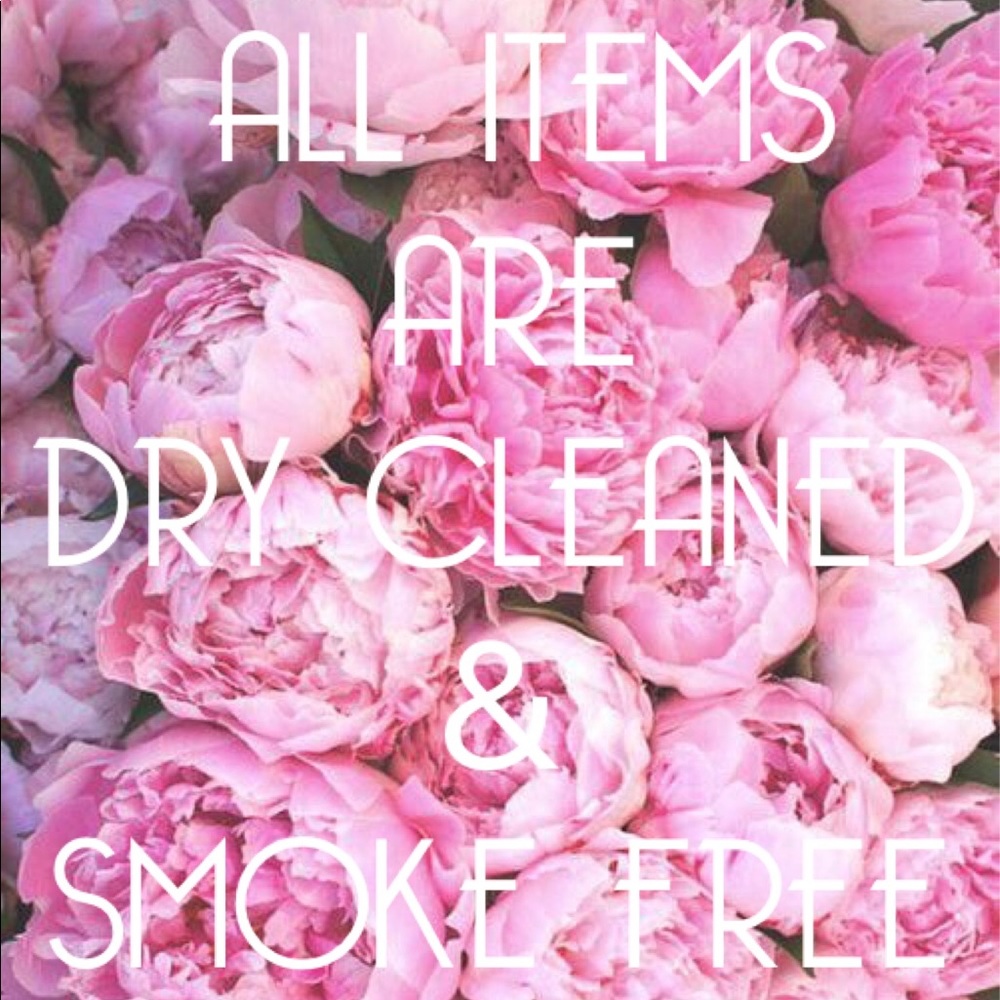 🎀DRY CLEANED & SMOKE FREE🎀