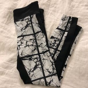 Koral Marble Yoga Pants