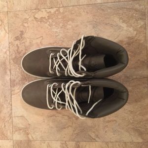 Olive Green Timberland Boots, Brand New !