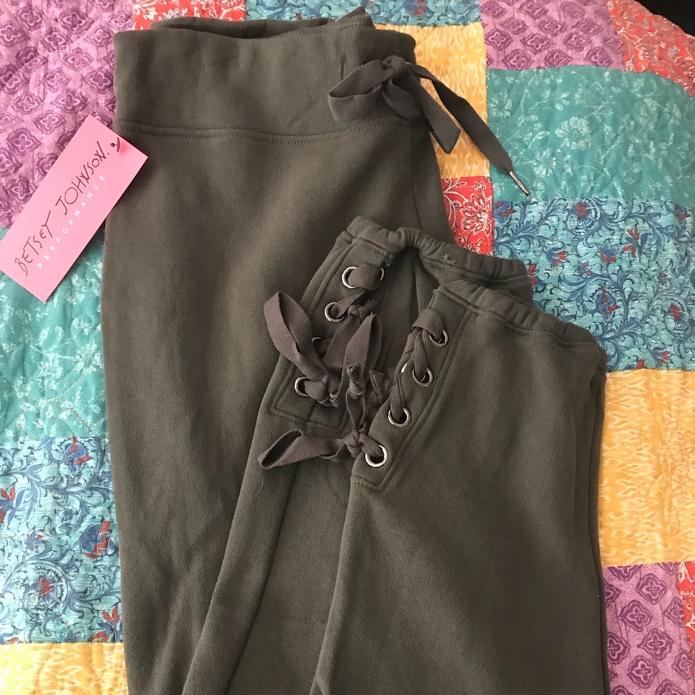 BETSEY JOHNSON SWEATS