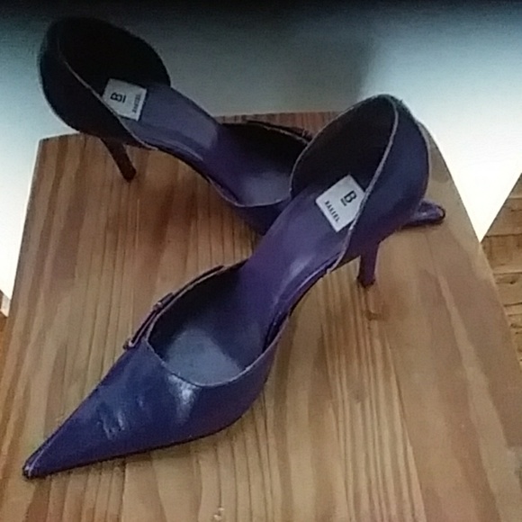 Shoes - Picture 1 of 1