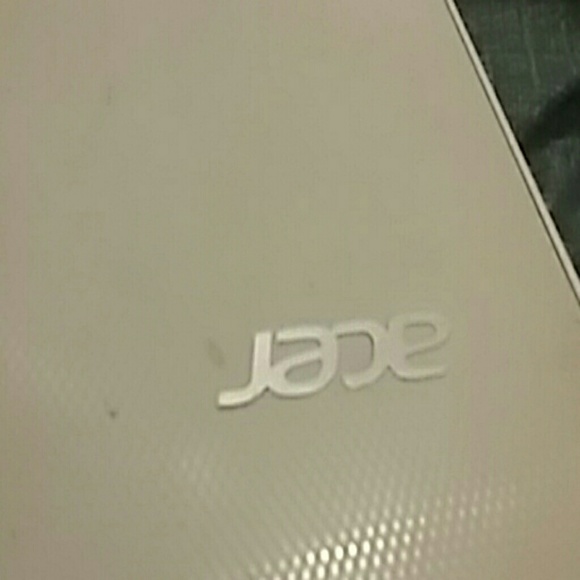 Asus windows 10 laptop - Picture 2 of 2