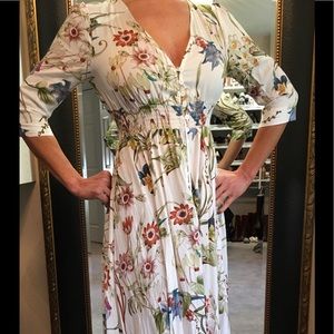 Floral boho maxi dress size S