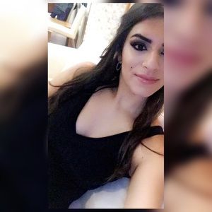 Meet your Posher, Ezgi