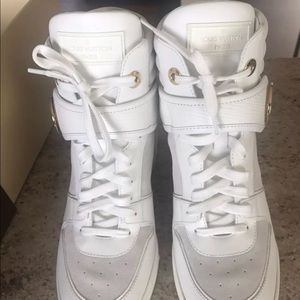 Louis Vuitton women’s sneakers size 38