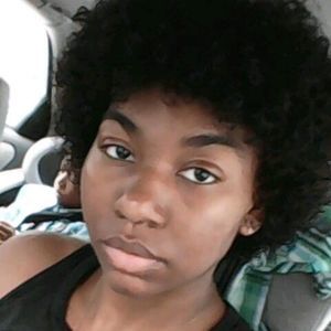 Meet your Posher, Lynee