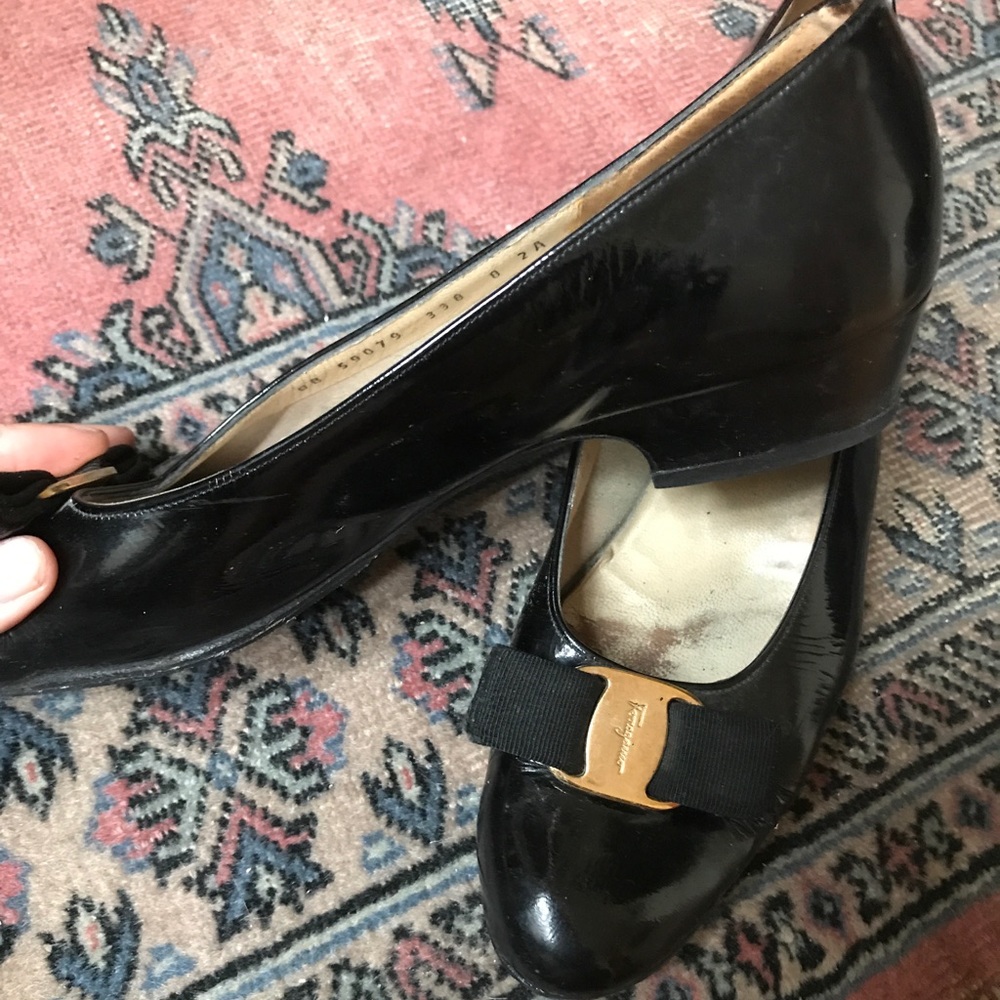 Ferragamo Black Leather Varina Bow Flats