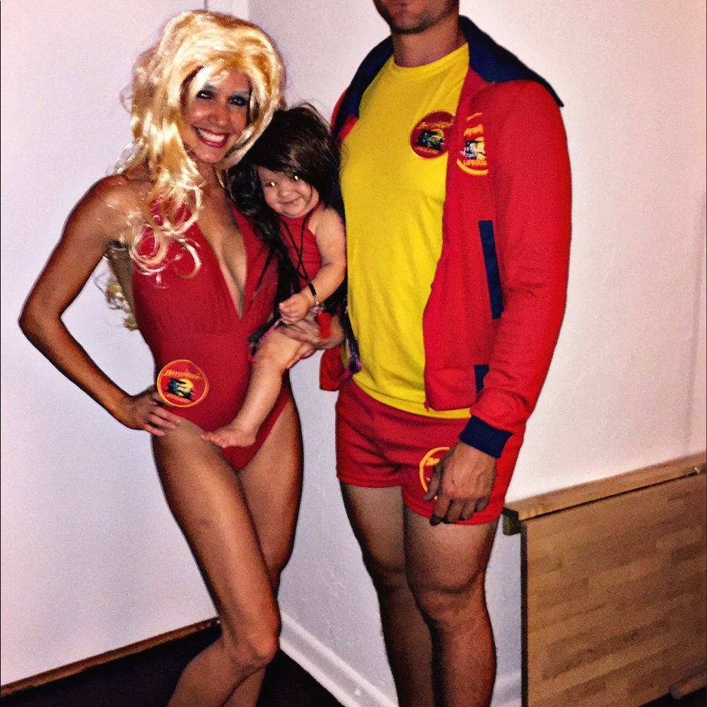 MENS Baywatch costume - Like New