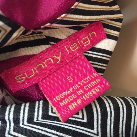 Beautiful sleeveless blouse - Picture 7 of 8