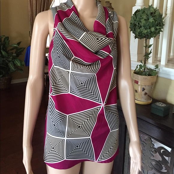 Beautiful sleeveless blouse - Picture 8 of 8