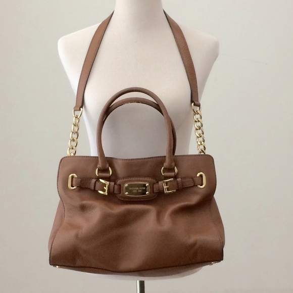 Michael Kors Handbags - Michael Kors Tan Leather Purse