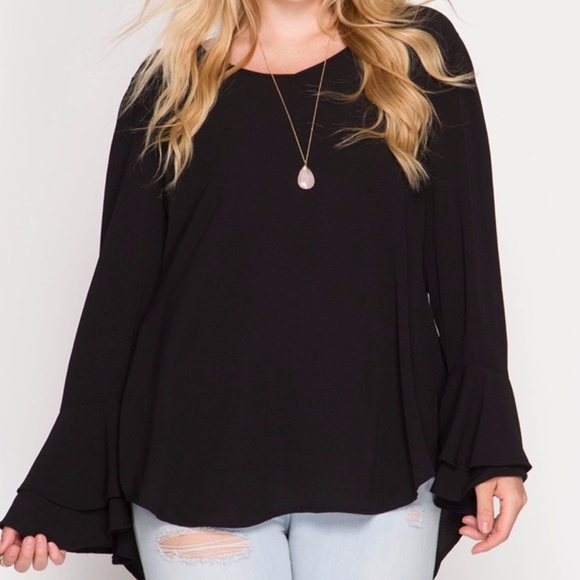 ❤️❤️Raquella Black Crisscross Top❤️❤️ - Picture 2 of 4
