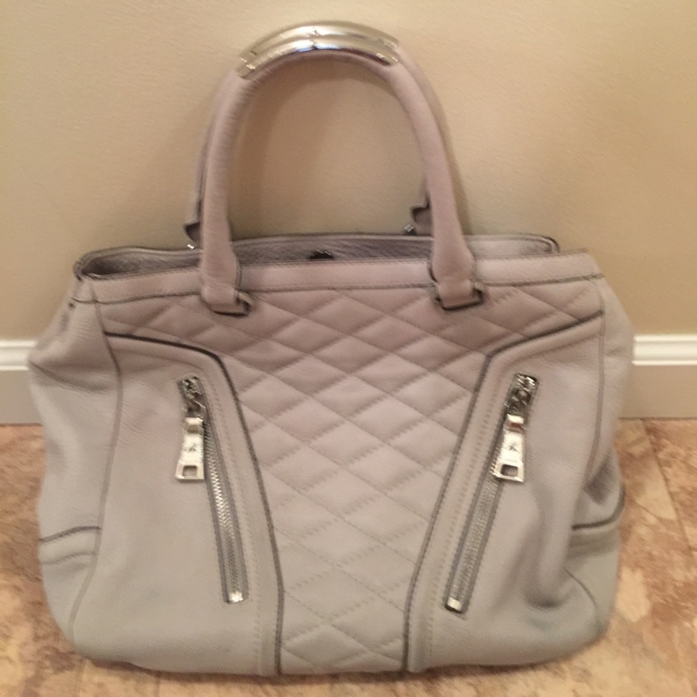Hand bag