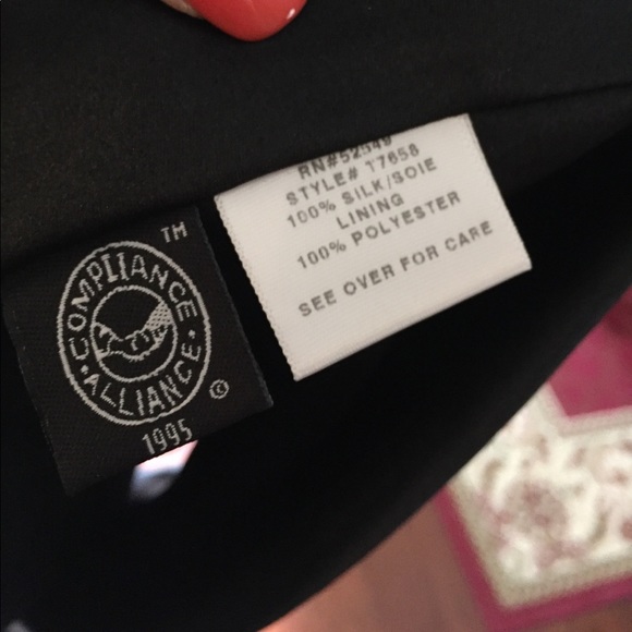 Black of the shoulder black blouse - Picture 8 of 8