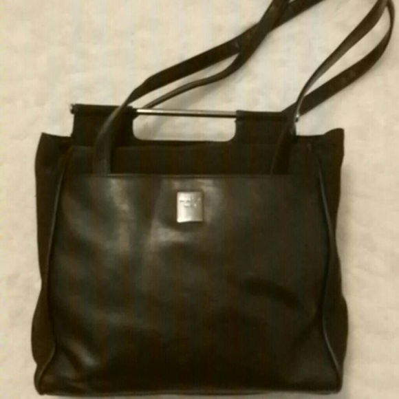 Mondani Handbags - Black shoulder bag
