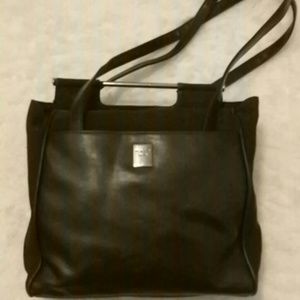 Black shoulder bag