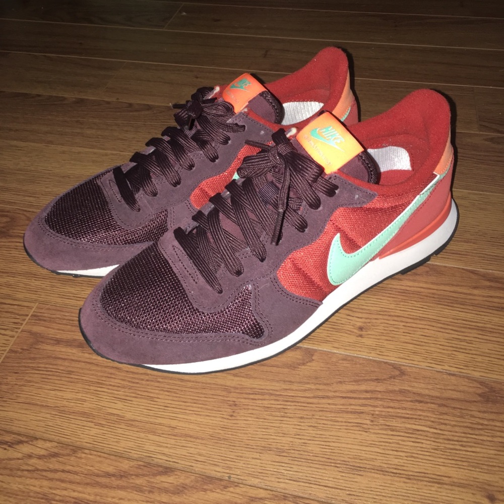 Nike Internationalist Low Cinnabar