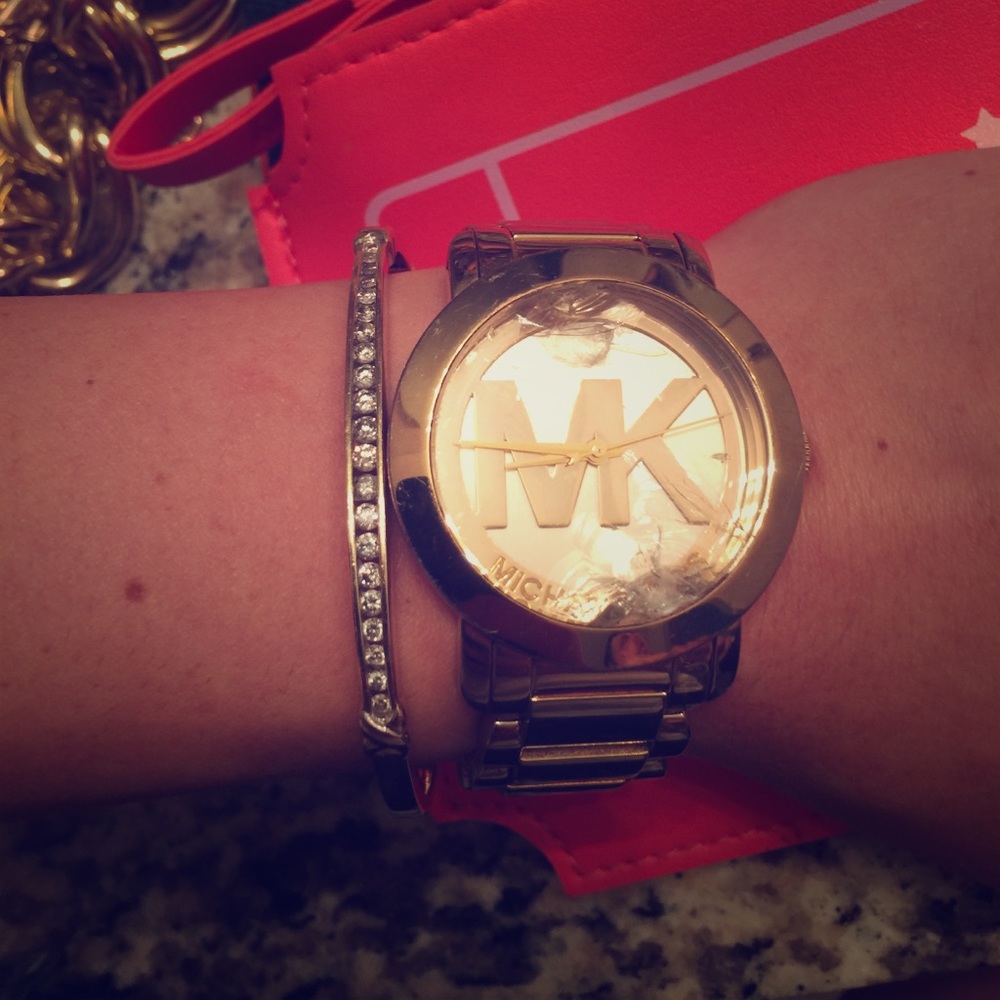 14 k gold diamond bracelet