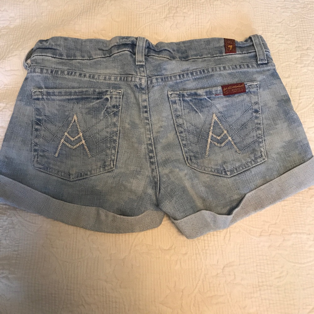 7 for all mankind shorts - Picture 3 of 5