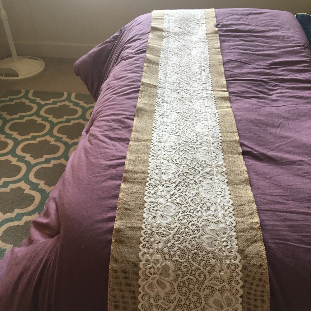 Burlap table runners