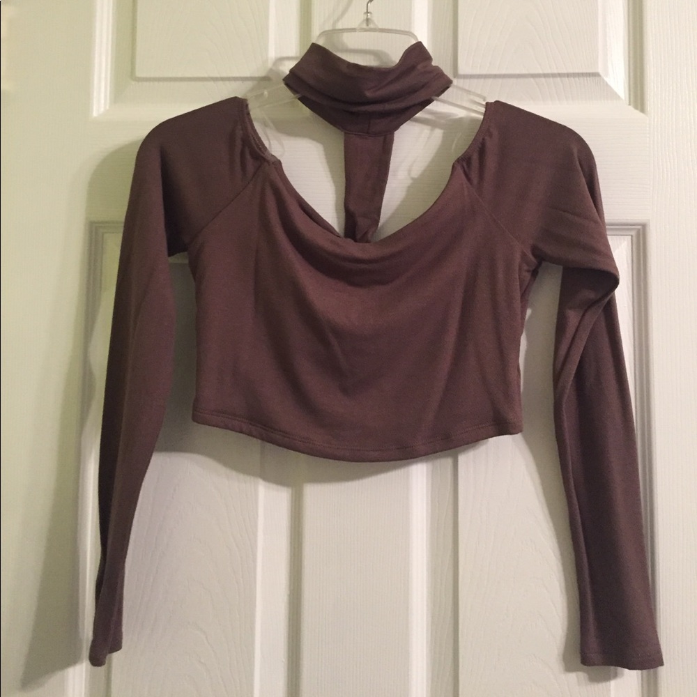 NW NWT Naked Wardrobe long sleeve crop choker top